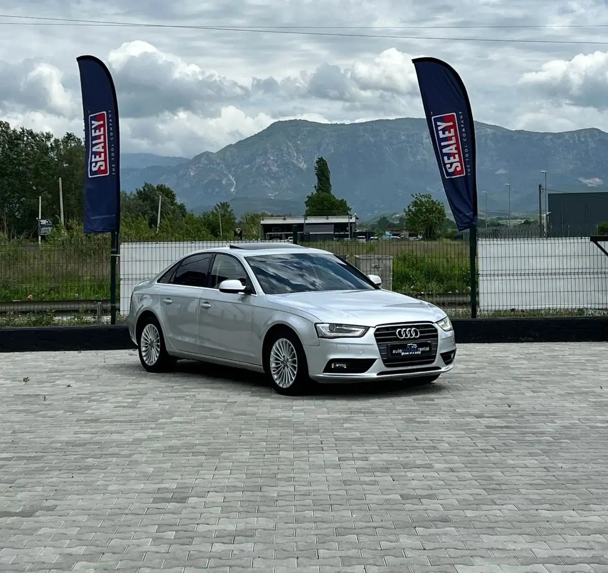Image of AUDI A4 2013