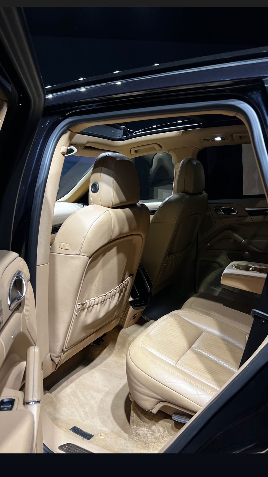 Image of PORSCHE CAYENNE 2016