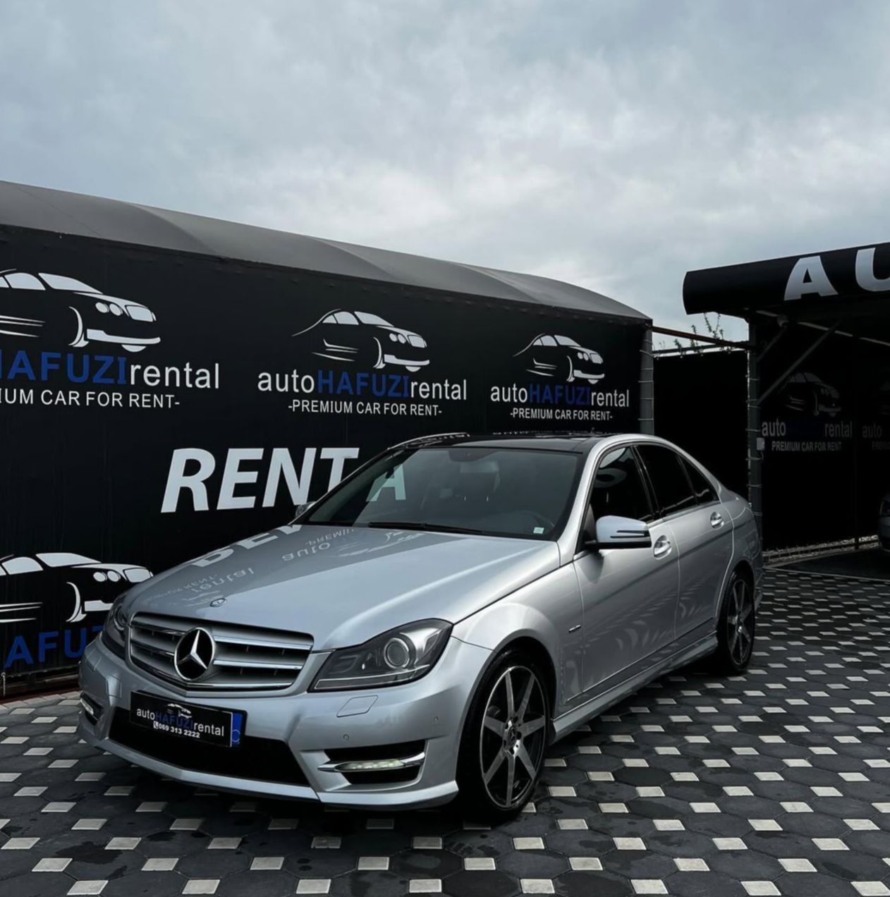 Image of Mercedes Benz C220